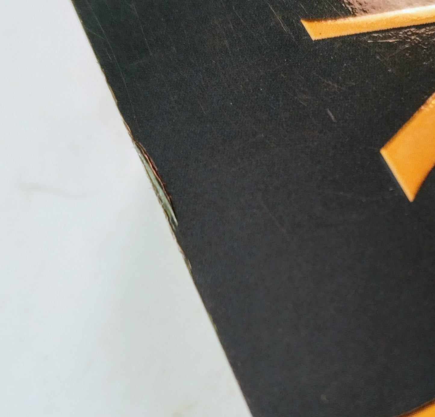 437284