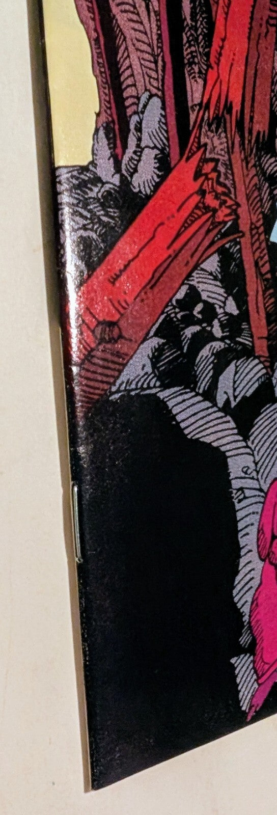 437231