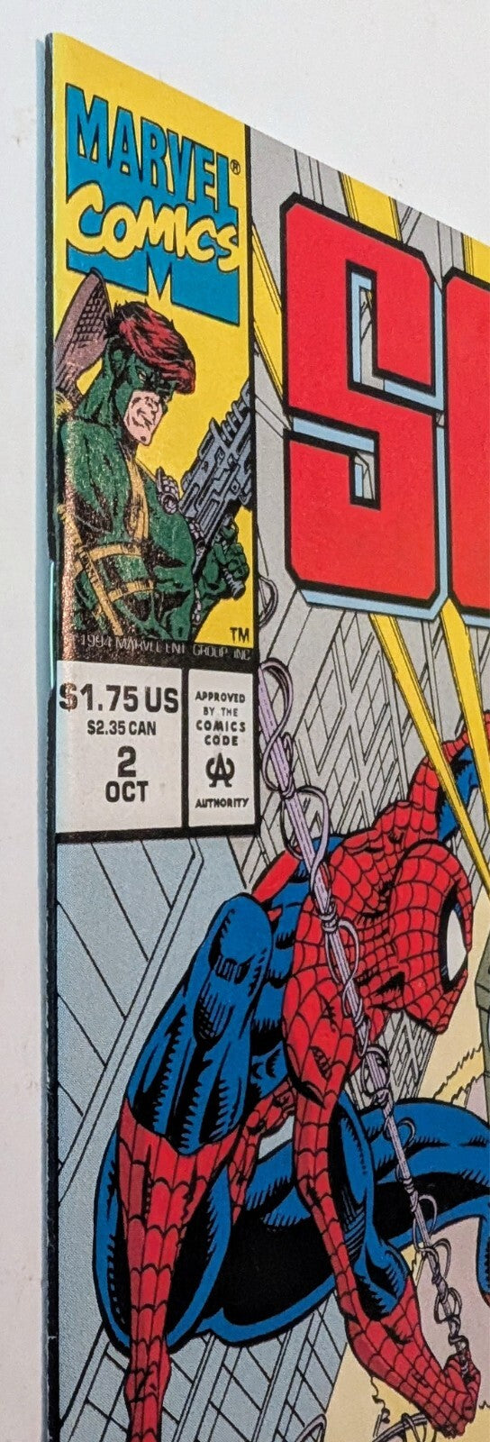 437643
