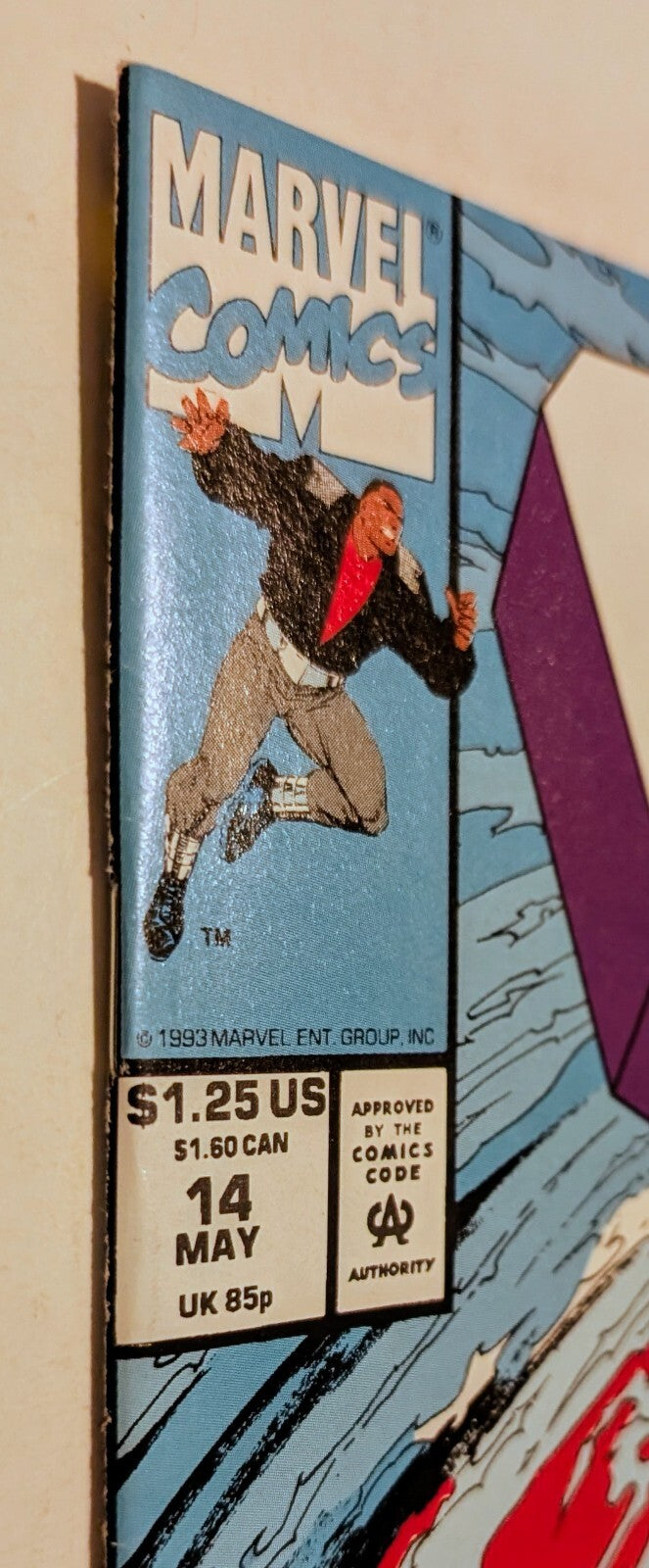 437159