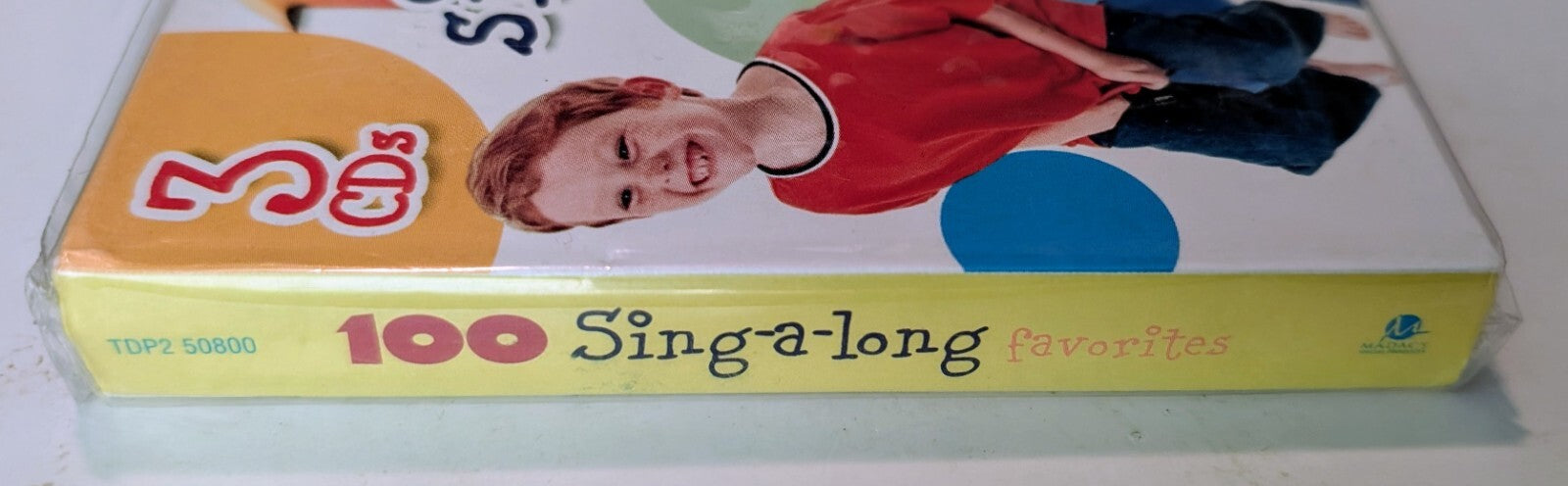 437404