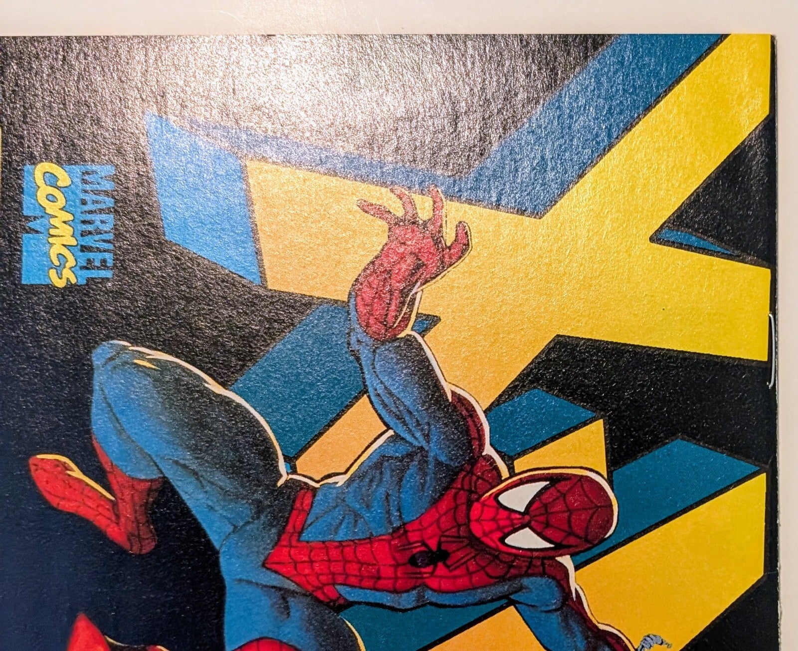 437653