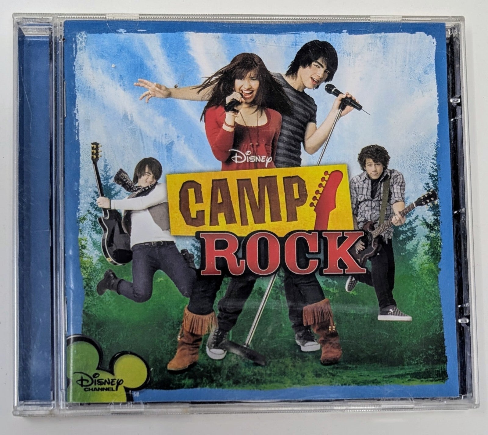 440599