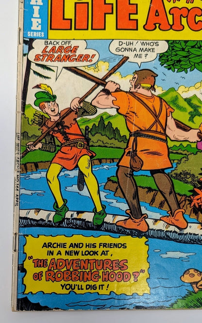 437724