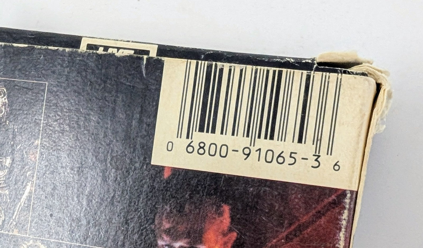 437591