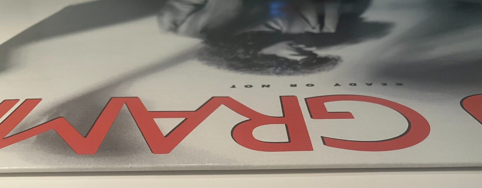 440607